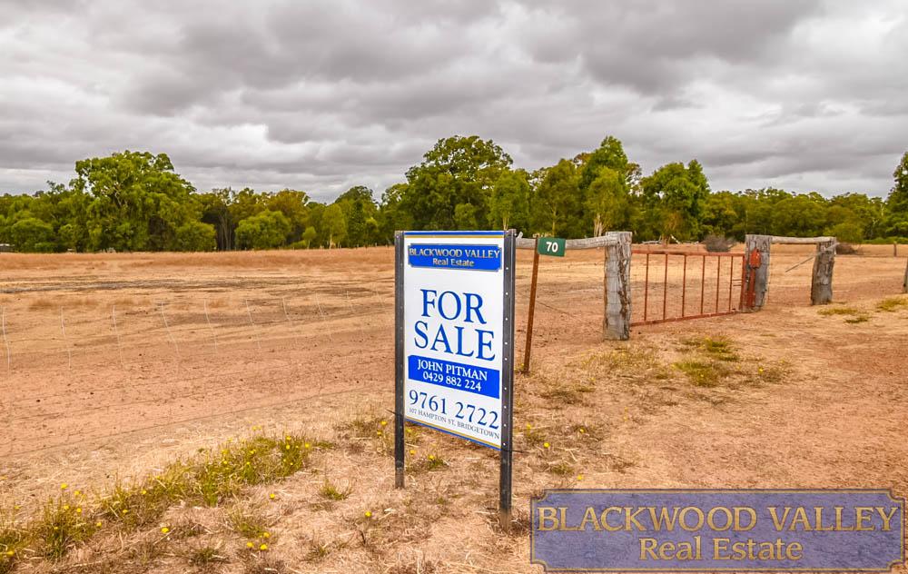 70 Ridge View Ave, Boyup Brook, WA 6244