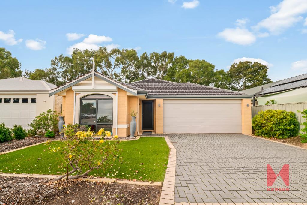 11 Gilman Ct, Piara Waters, WA 6112