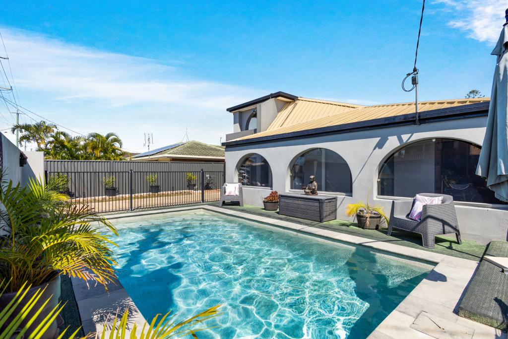 18 Booker Pde, Golden Beach, QLD 4551