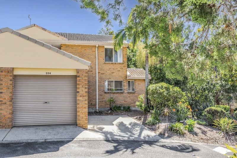 204/641 Pine Ridge Rd, Biggera Waters, QLD 4216