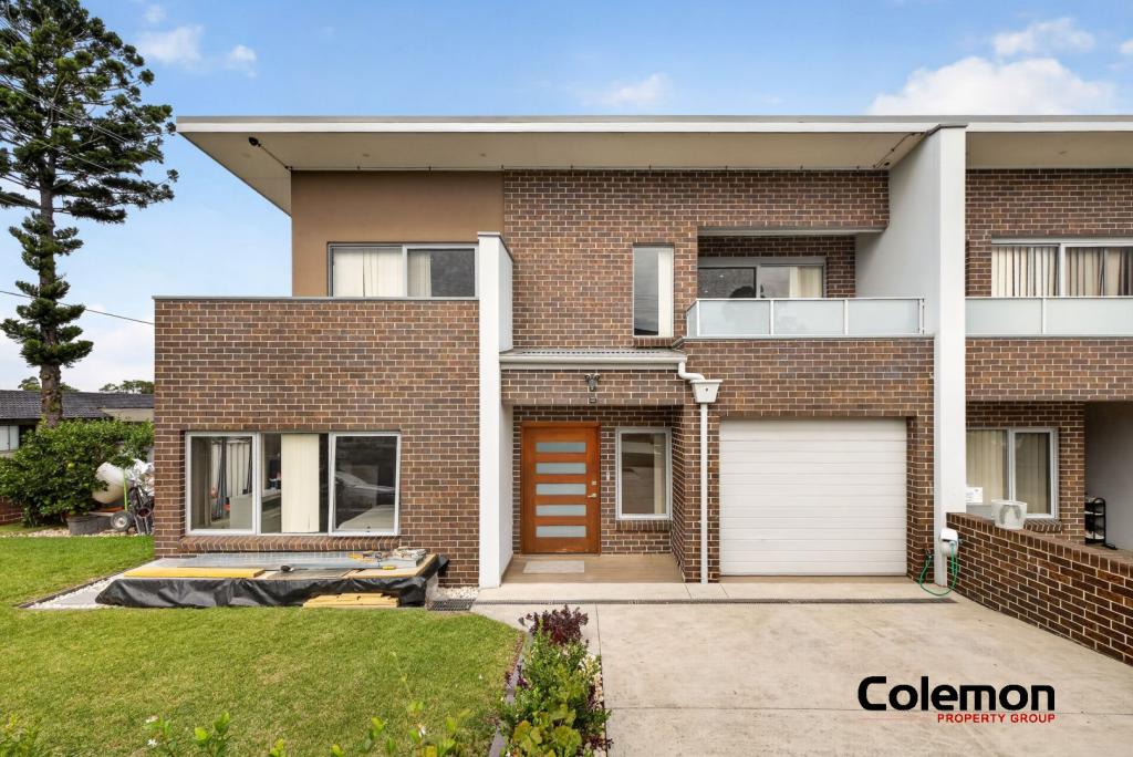 5A VIVIENNE ST, WOODPARK, NSW 2164