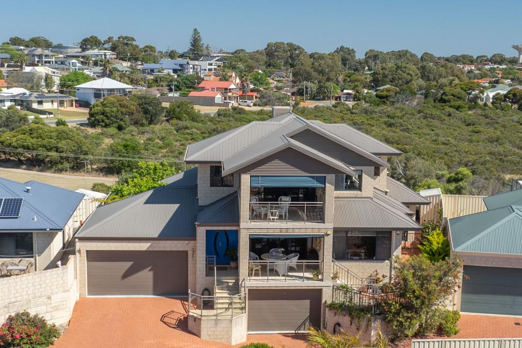 20b Murray Cres, Halls Head, WA 6210