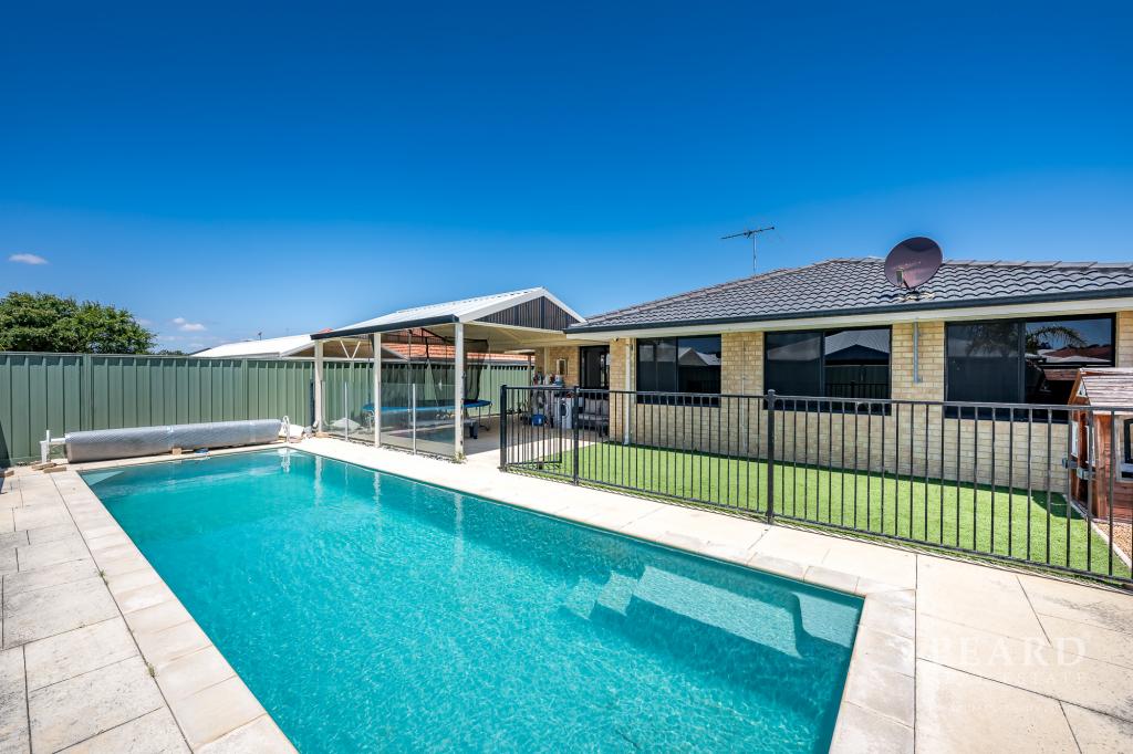 15 BLUE MOUNTAIN LINK, MERRIWA, WA 6030