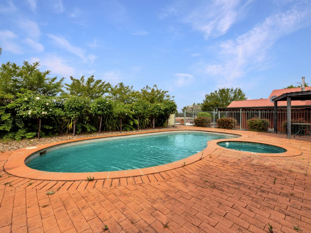 624 Glenellen Rd, Glenellen, NSW 2642