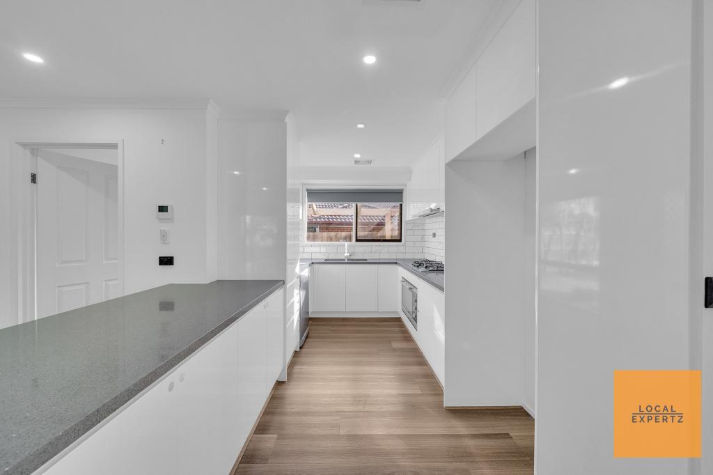 14 Vista Dr, Melton, VIC 3337