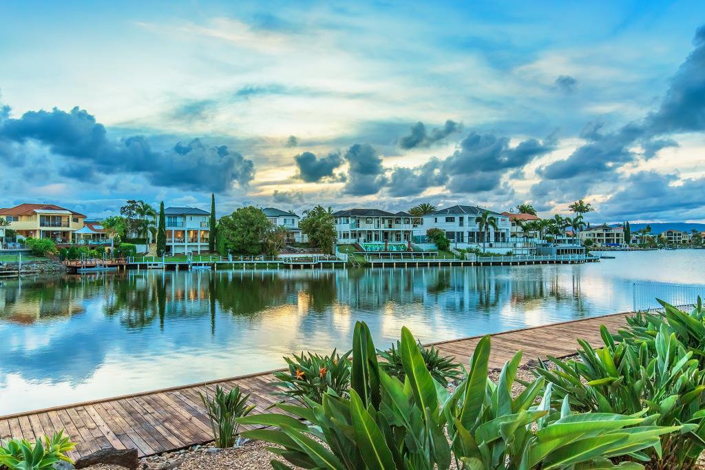 38 Clear Water Bay Ave, Clear Island Waters, QLD 4226