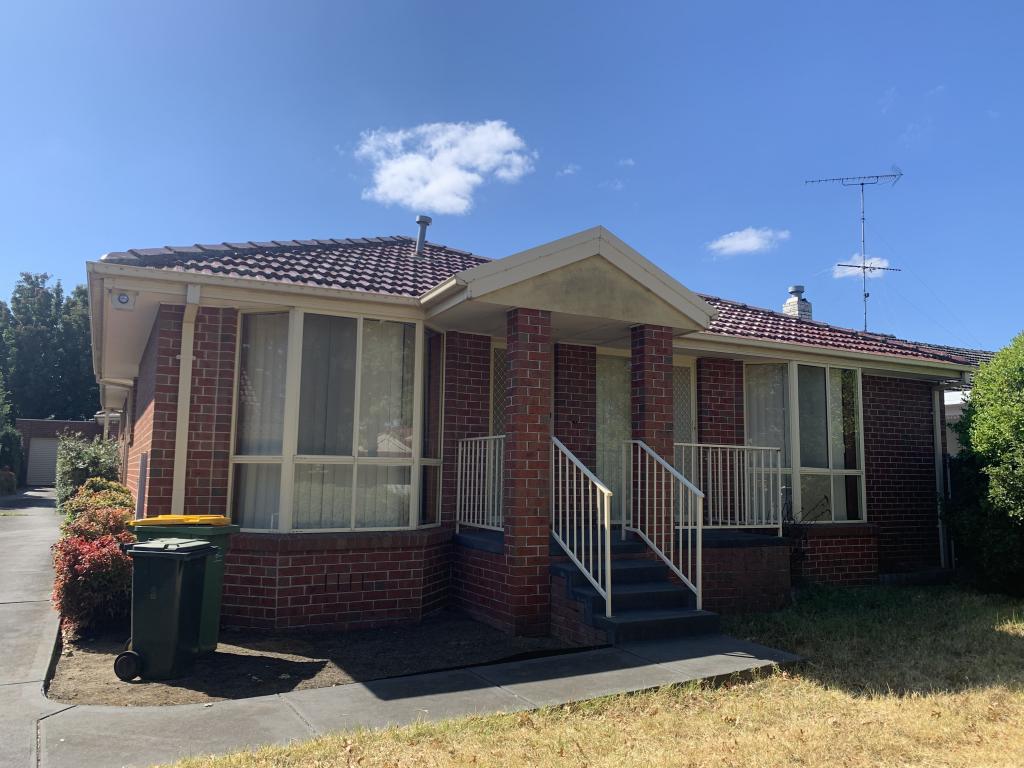 1/124 Purinuan Rd, Reservoir, VIC 3073