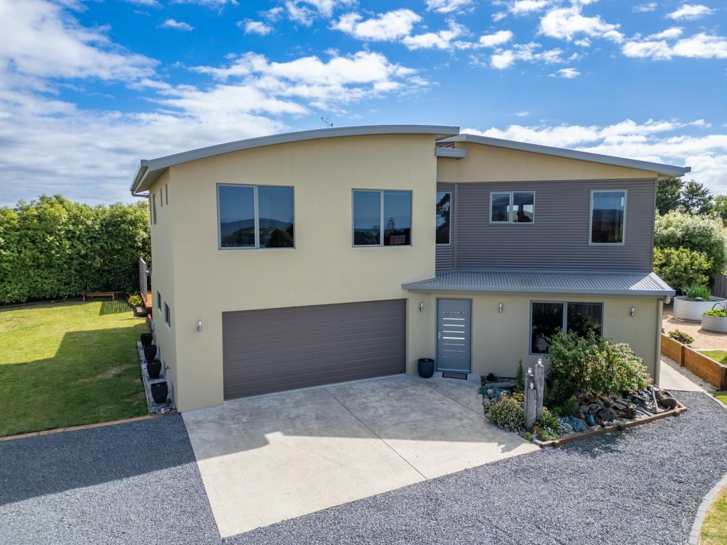 13 Pelican Ct, Scamander, TAS 7215