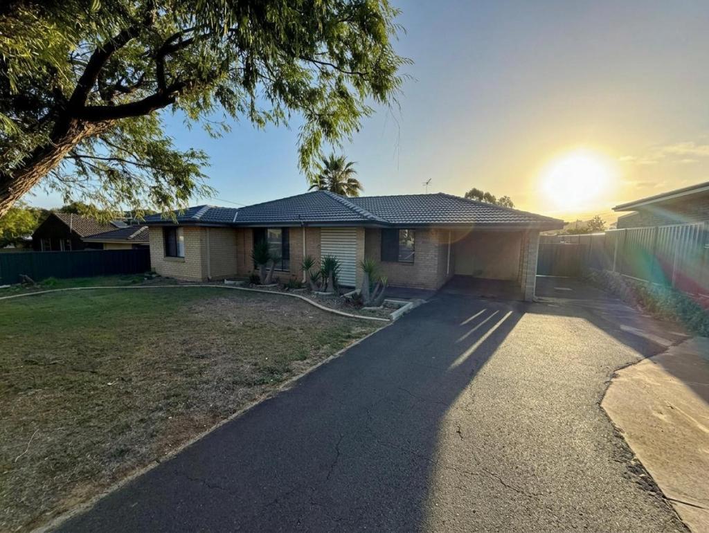 198 Minninup Rd, Withers, WA 6230