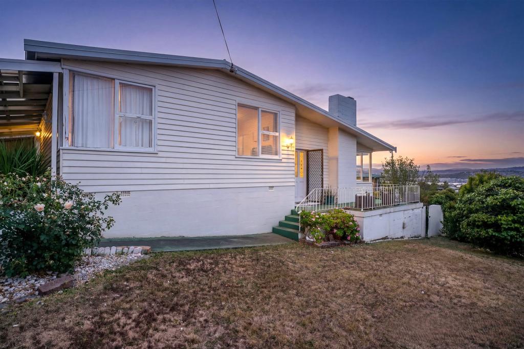 2 Dalgety St, Claremont, TAS 7011