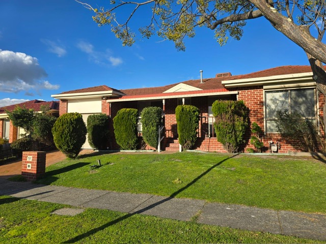 4 Yarran Court, Hampton Park, VIC 3976