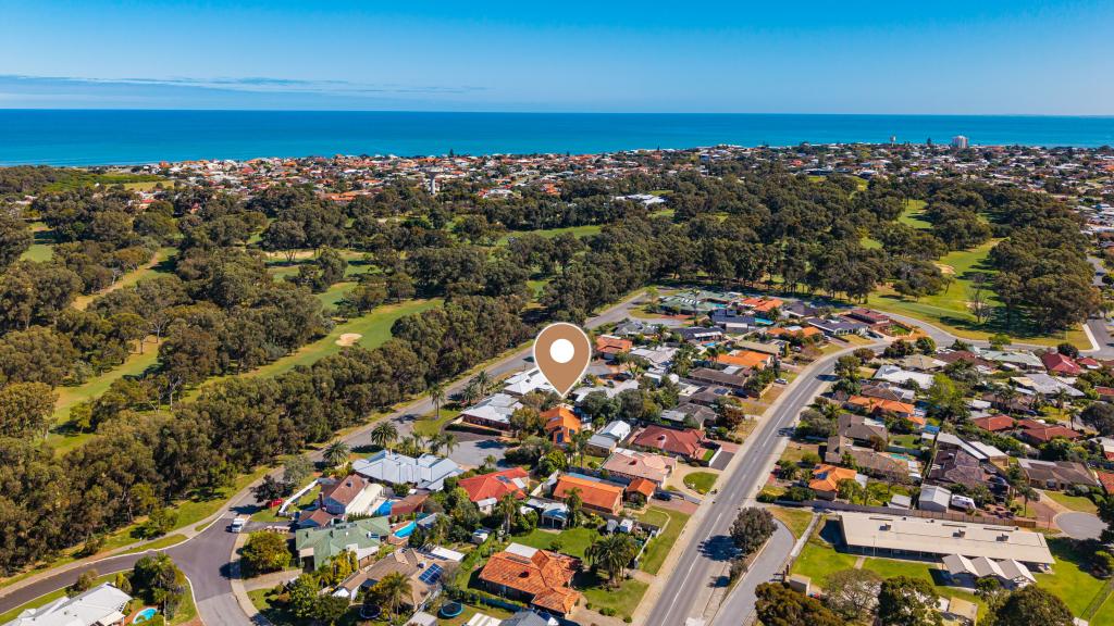 2 Dean Cl, Halls Head, WA 6210