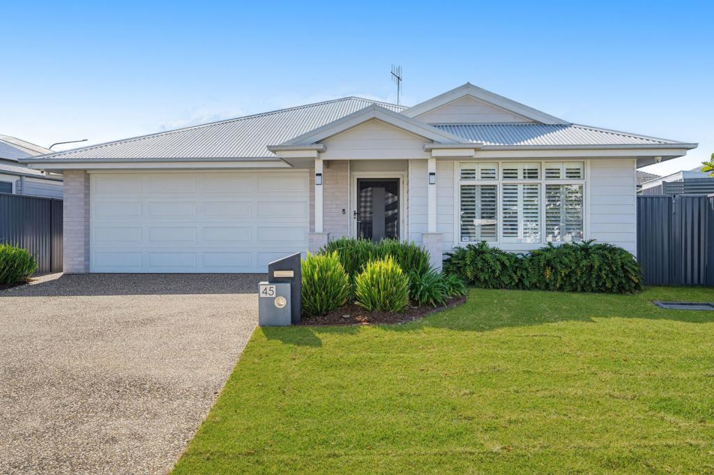 45 COMMANDER ST, THRUMSTER, NSW 2444