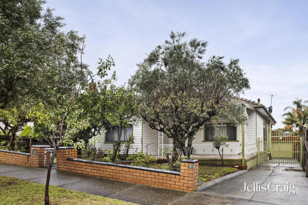 8 Balmoral Ave, Pascoe Vale South, VIC 3044