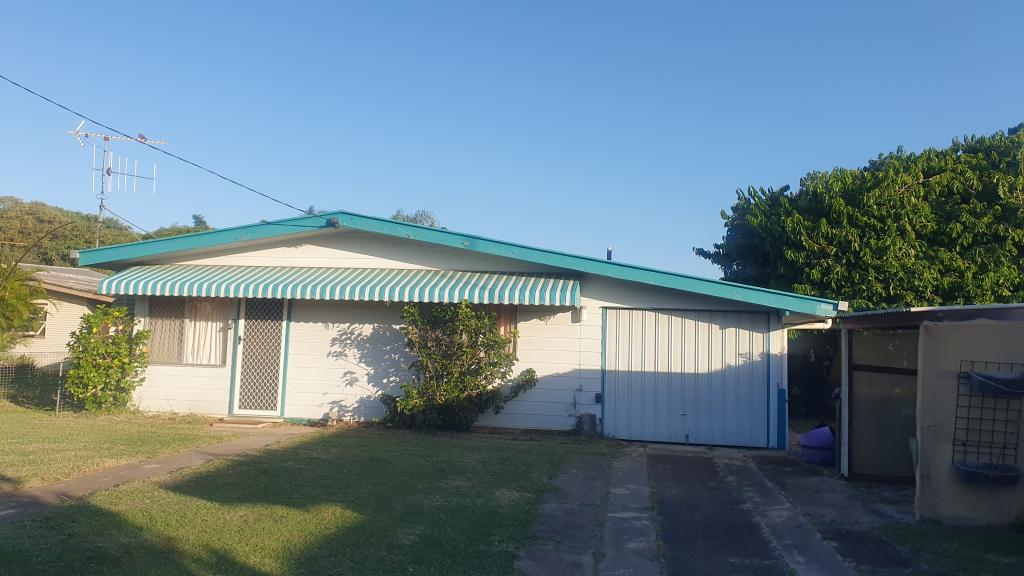 132 Elliott Heads Rd, Avenell Heights, QLD 4670
