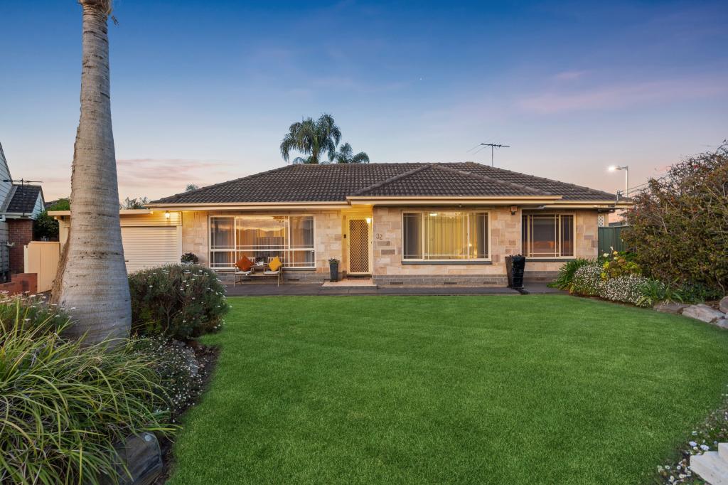 32 Brentwood Rd, Flinders Park, SA 5025