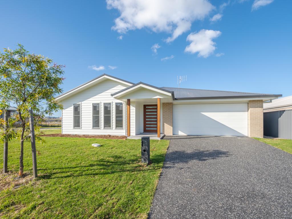 9 Mare Ave, Thrumster, NSW 2444