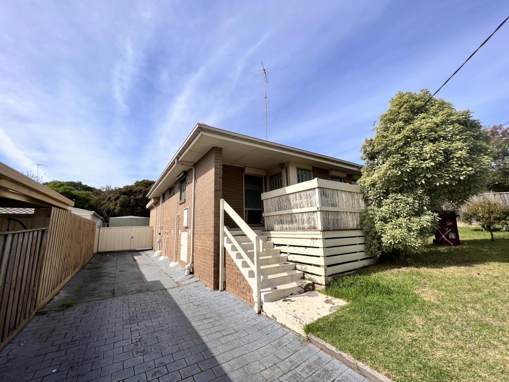 16 BENAMBRA ST, BROADMEADOWS, VIC 3047