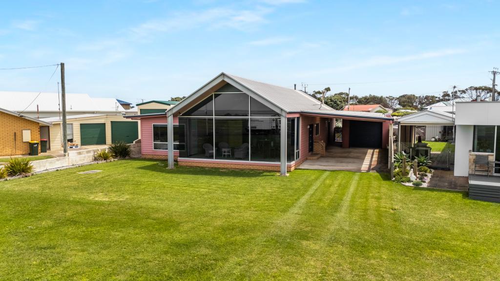 91 Sea Pde, Port Macdonnell, SA 5291