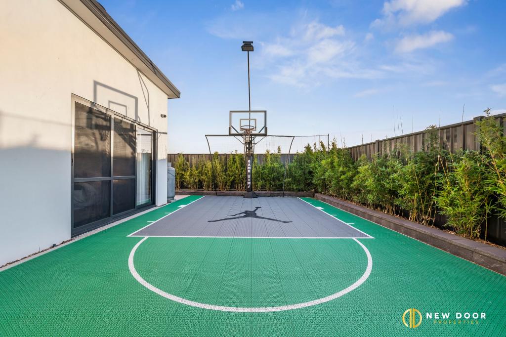 13 Norma Tullo St, Whitlam, ACT 2611
