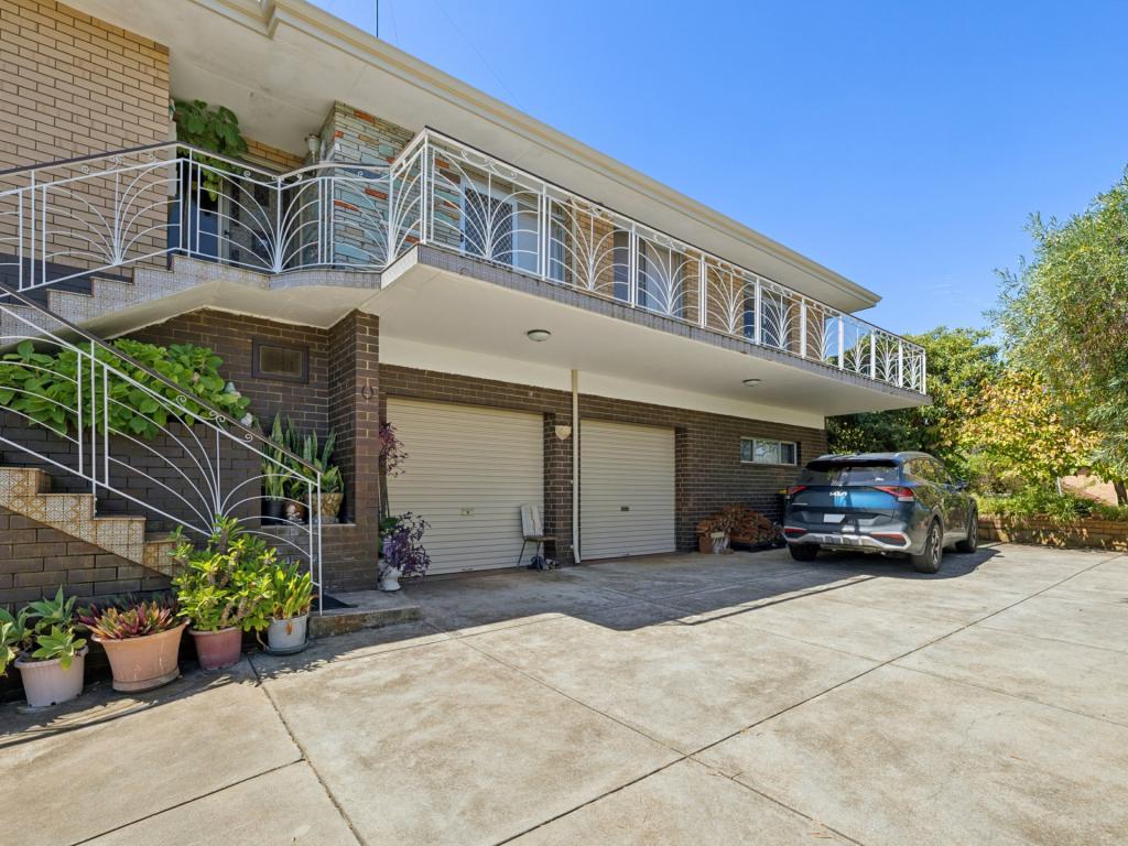 3 DERRY AVE, MOUNT NASURA, WA 6112