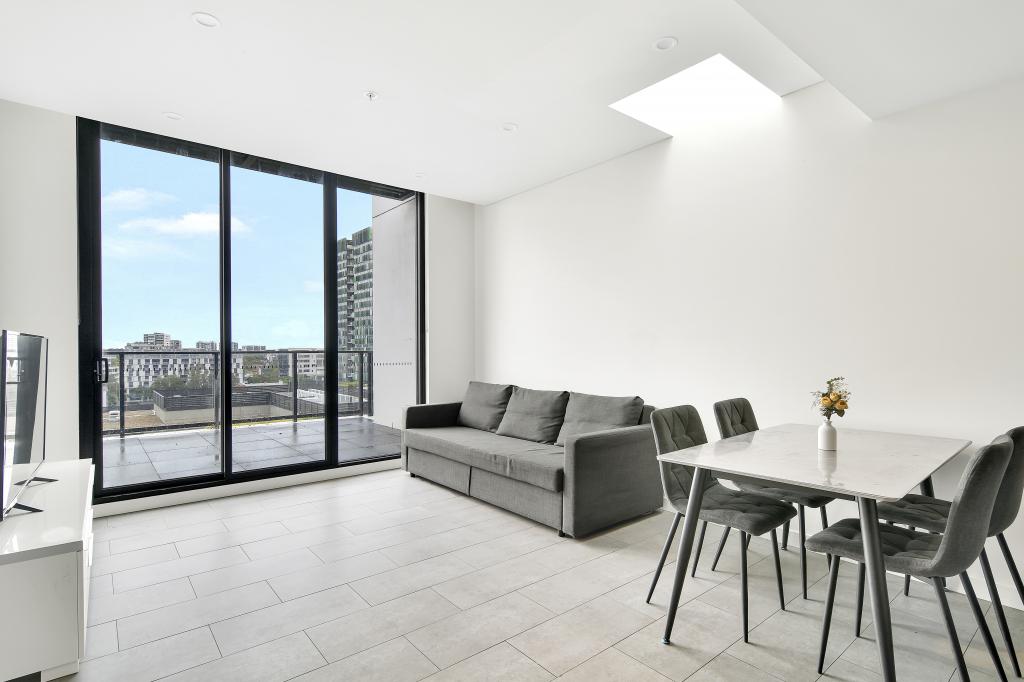 1703/15 LACHLAN ST, WATERLOO, NSW 2017