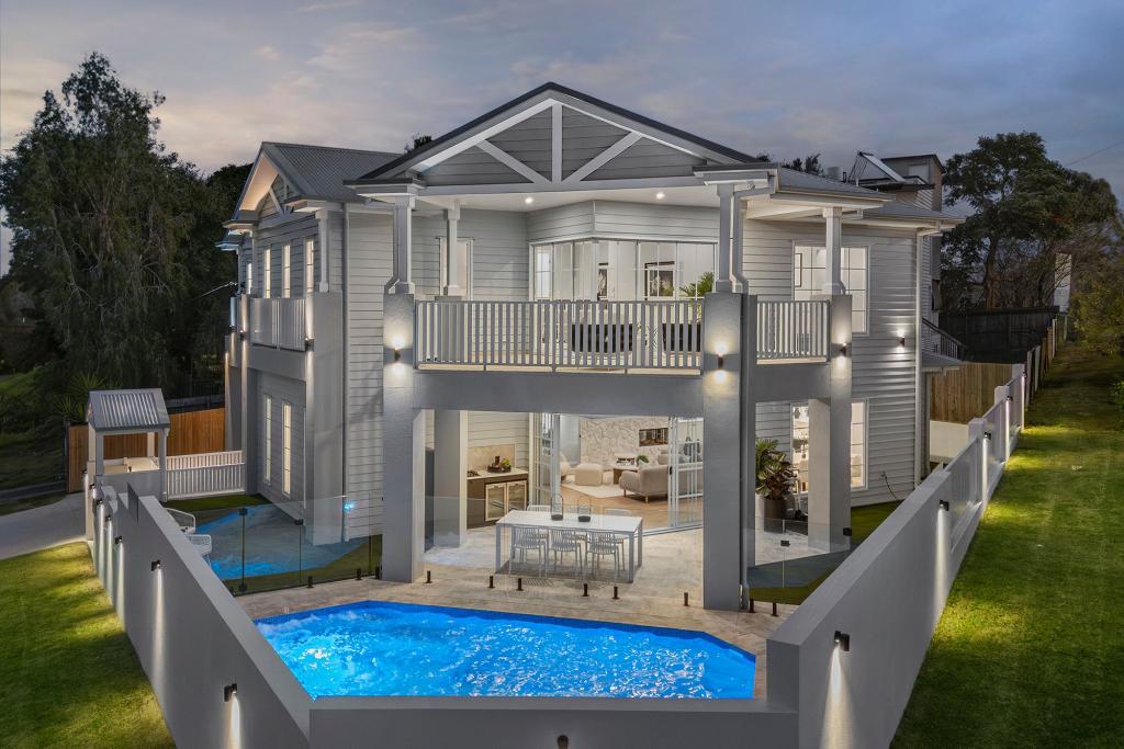 92 Cressey St, Wavell Heights, QLD 4012