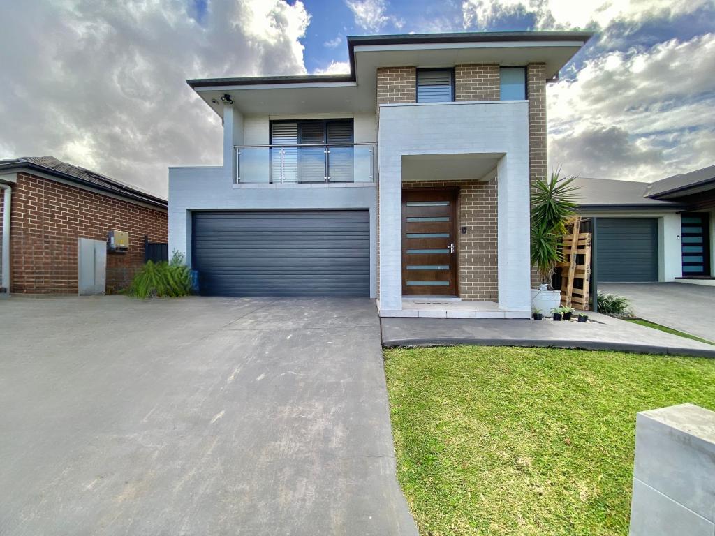 7 Landon St, Spring Farm, NSW 2570