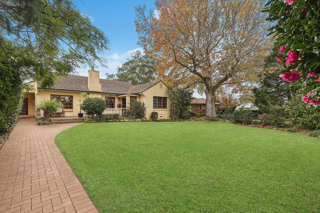 10 MURDOCH ST, TURRAMURRA, NSW 2074