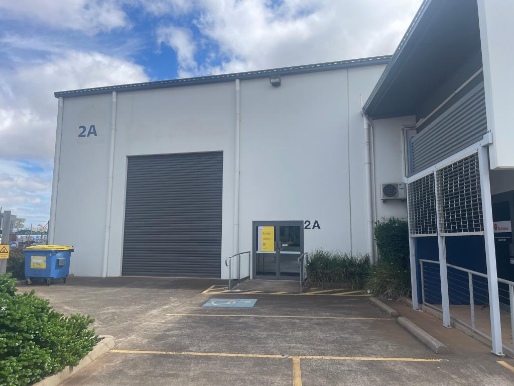 2a/7-9 Gardner Ct, Wilsonton, QLD 4350