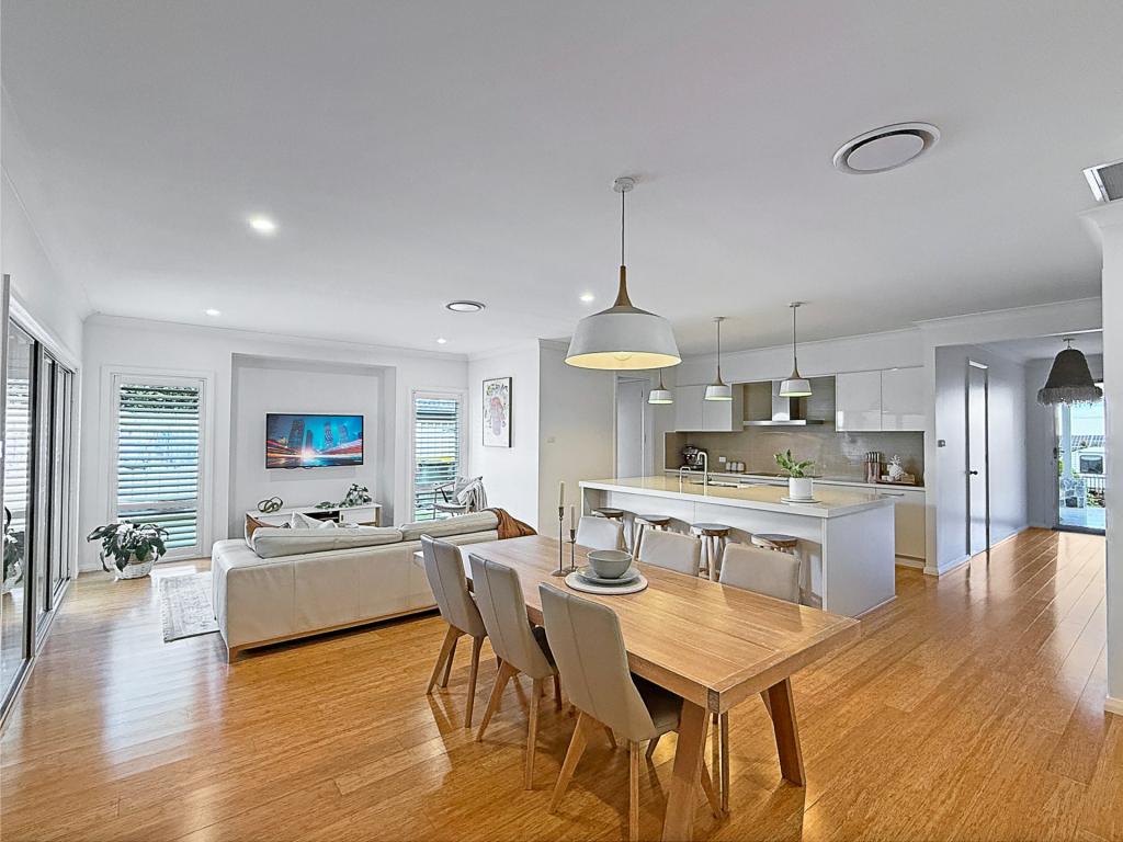 15 Rengor Cl, Belmont North, NSW 2280