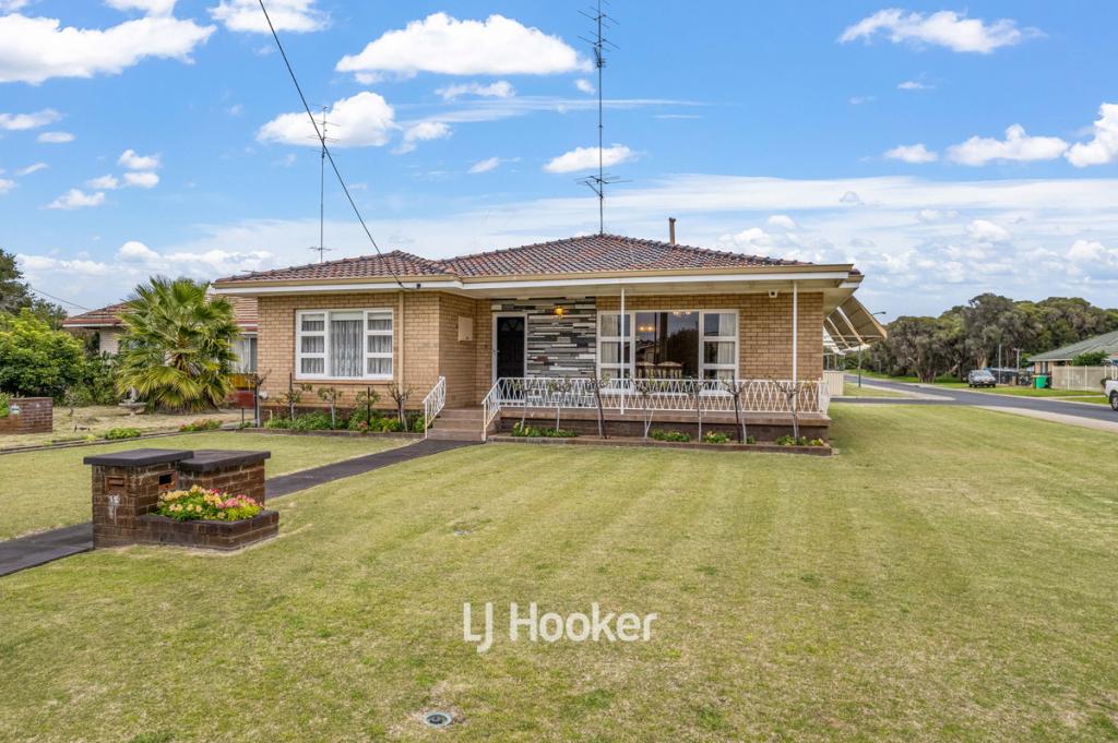 12 Minninup Rd, South Bunbury, WA 6230