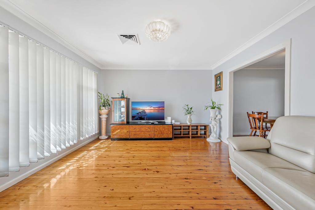 12 Wainwright St, Guildford, NSW 2161