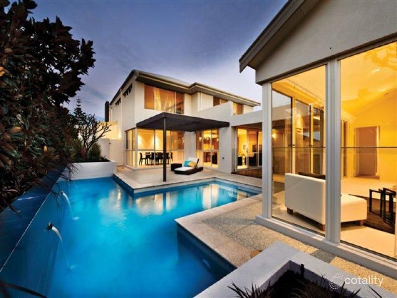 263 Santa Barbara Pde, Jindalee, WA 6036