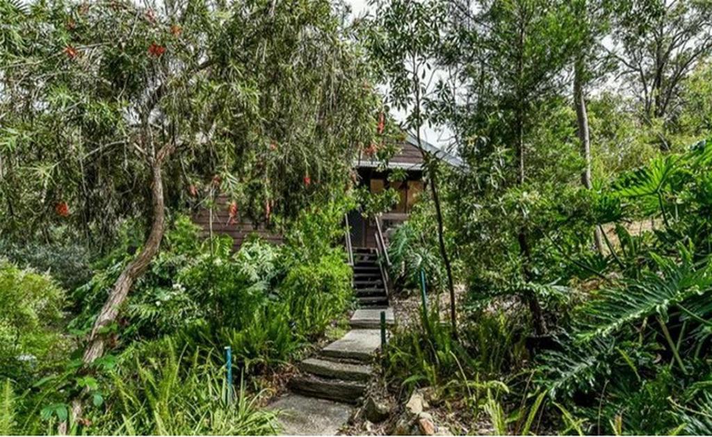 10 Pound Pl, Roleystone, WA 6111