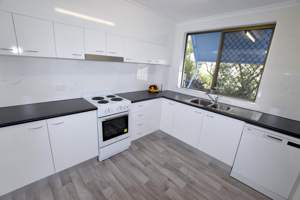 2/8 Oaka Lane, Gladstone Central, QLD 4680