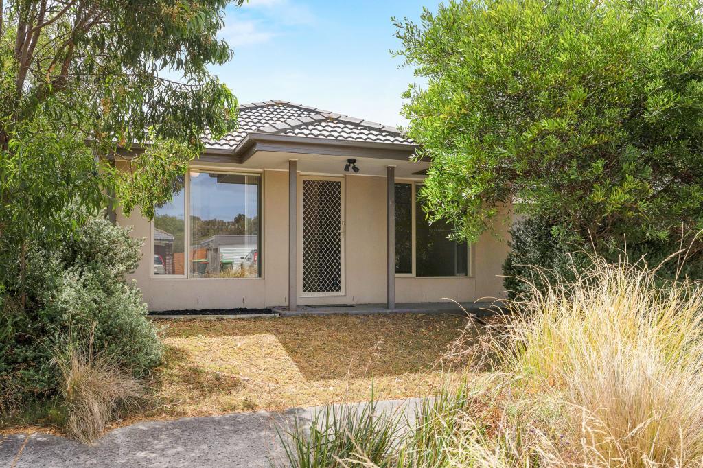 18 Rosella Gr, Cowes, VIC 3922