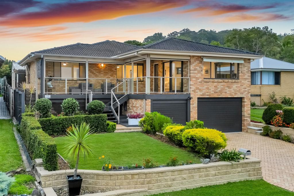 21 Matthews Pde, Point Clare, NSW 2250