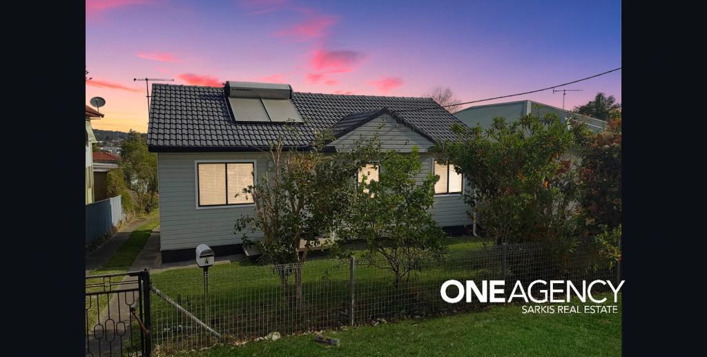 4 Johnstone St, Cardiff, NSW 2285