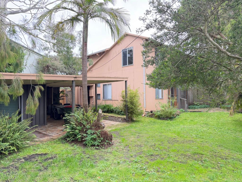 13 Lohr Ave, Inverloch, VIC 3996