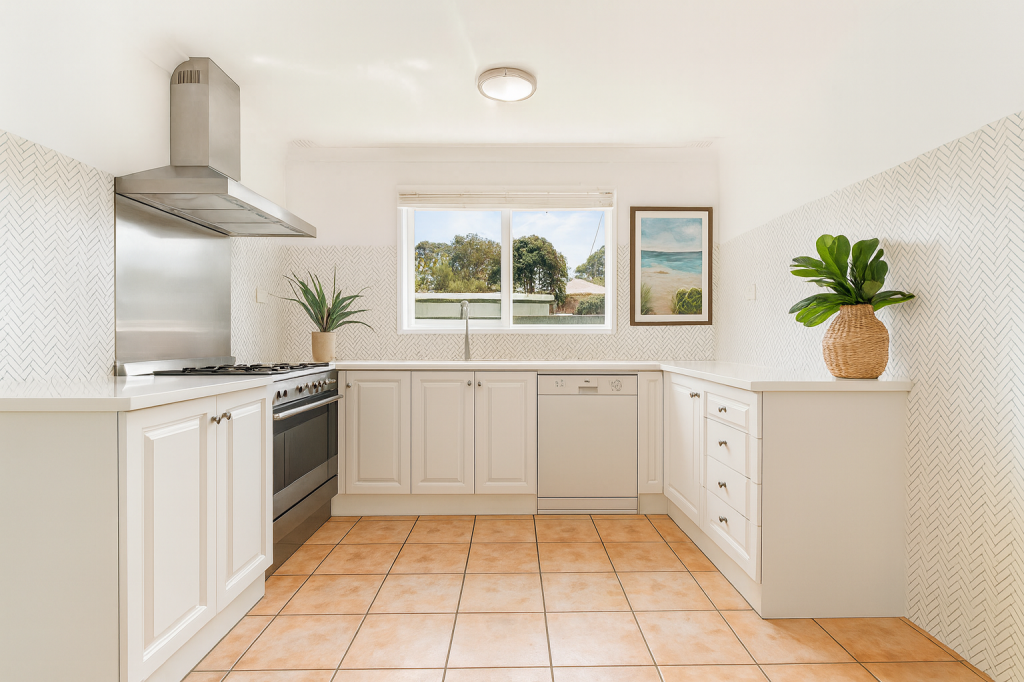 41 Orsova Pde, Orient Point, NSW 2540