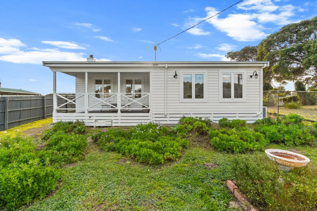 38 Shoreline Dr, Golden Beach, VIC 3851