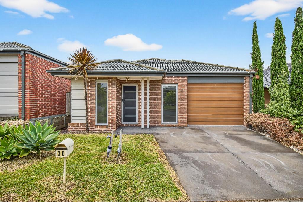 30 Ellaroo Cct, Clyde North, VIC 3978