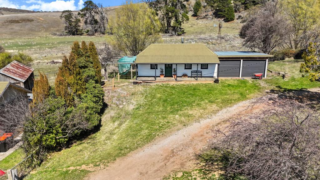 185 Bushrangers Hill Rd, Adaminaby, NSW 2629