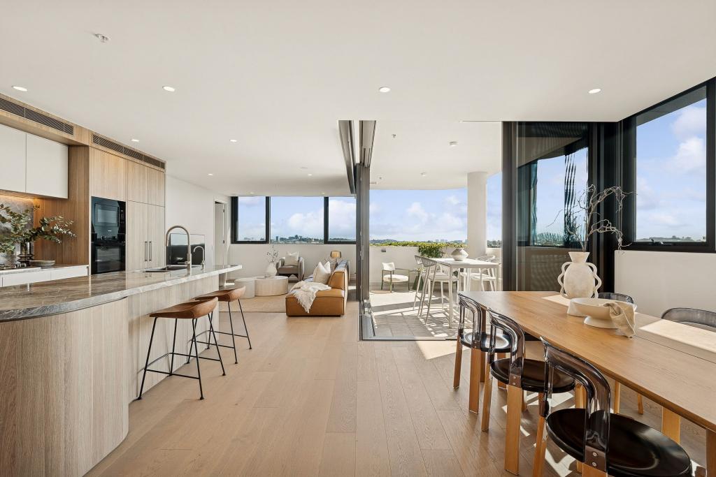 802/73 NORTHCOTE ST, EAST BRISBANE, QLD 4169