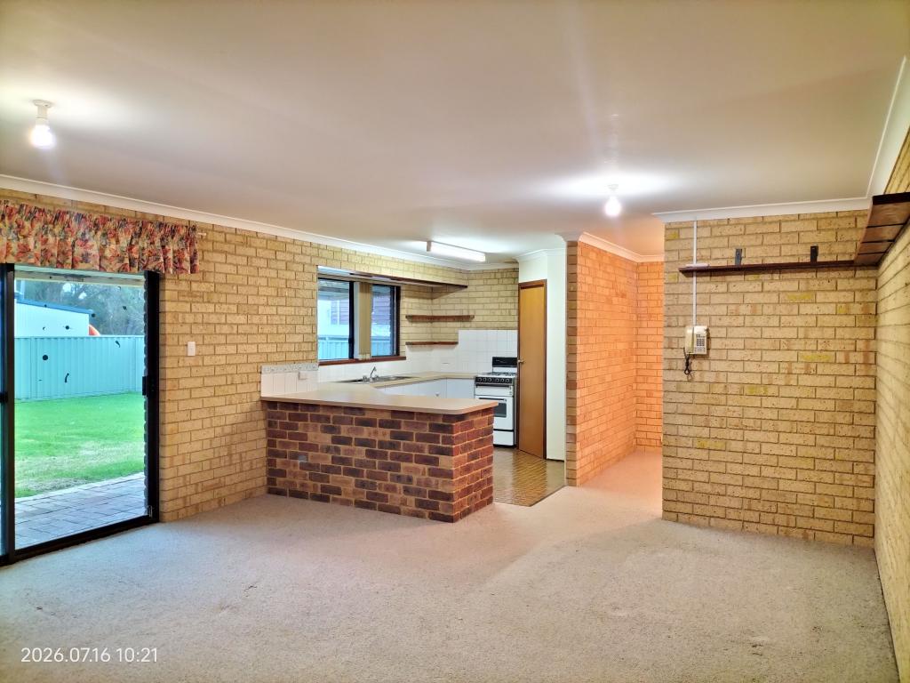 94 Minsterly Rd, Ocean Beach, WA 6333