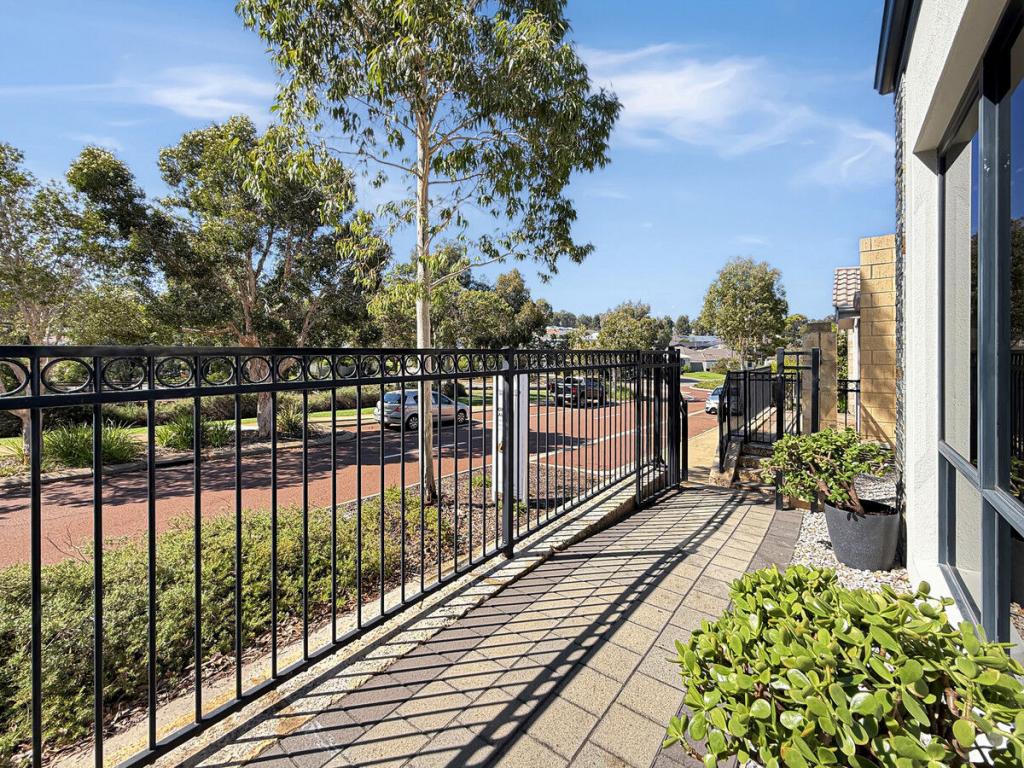 52 WALDEN ST, WELLARD, WA 6170