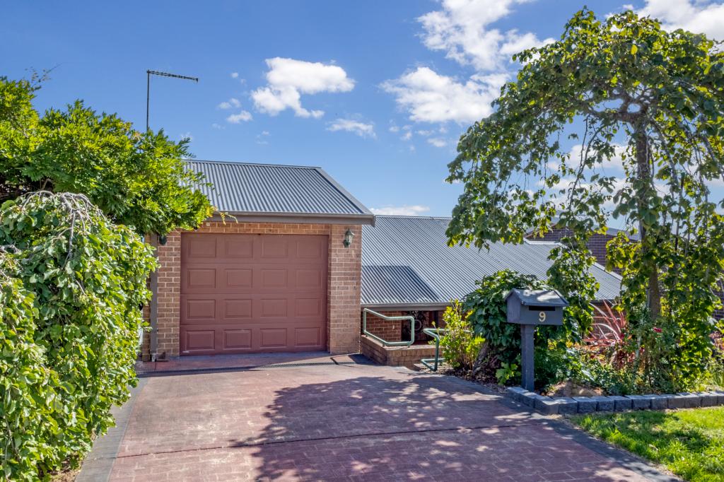 9 View Rd, Wentworth Falls, NSW 2782