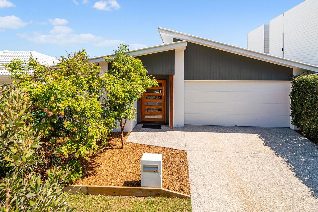 43 Apple Cres, Caloundra West, QLD 4551