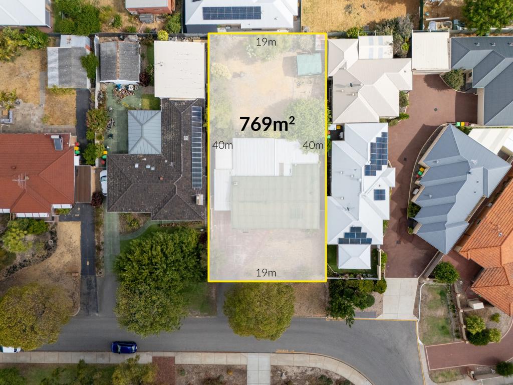 19 Windfield Rd, Melville, WA 6156